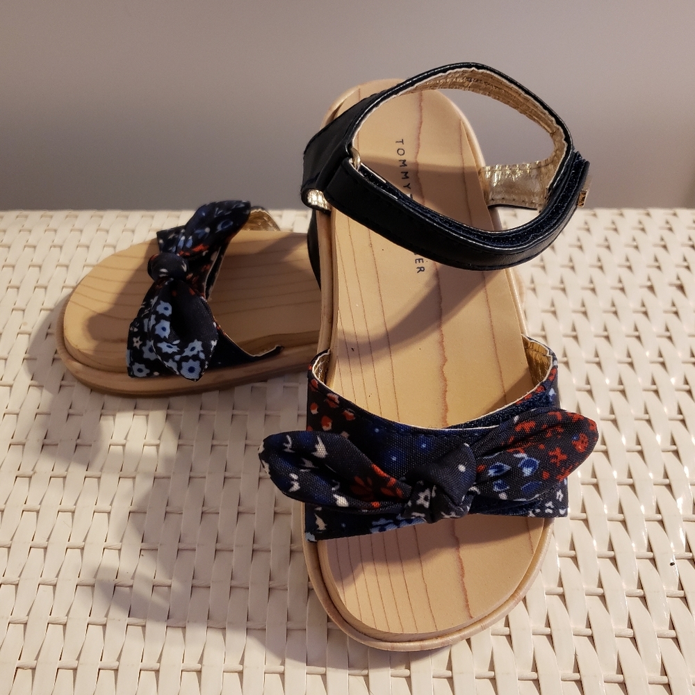 Tommy Hilfiger Toddler Girl Shoes - size 8